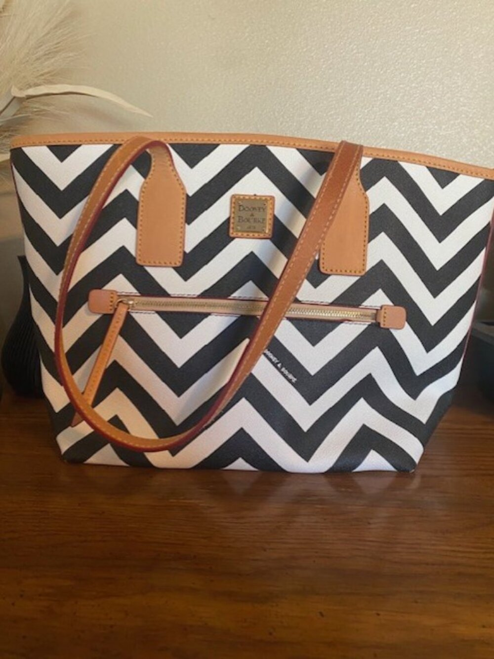 Dooney & Bourke purse